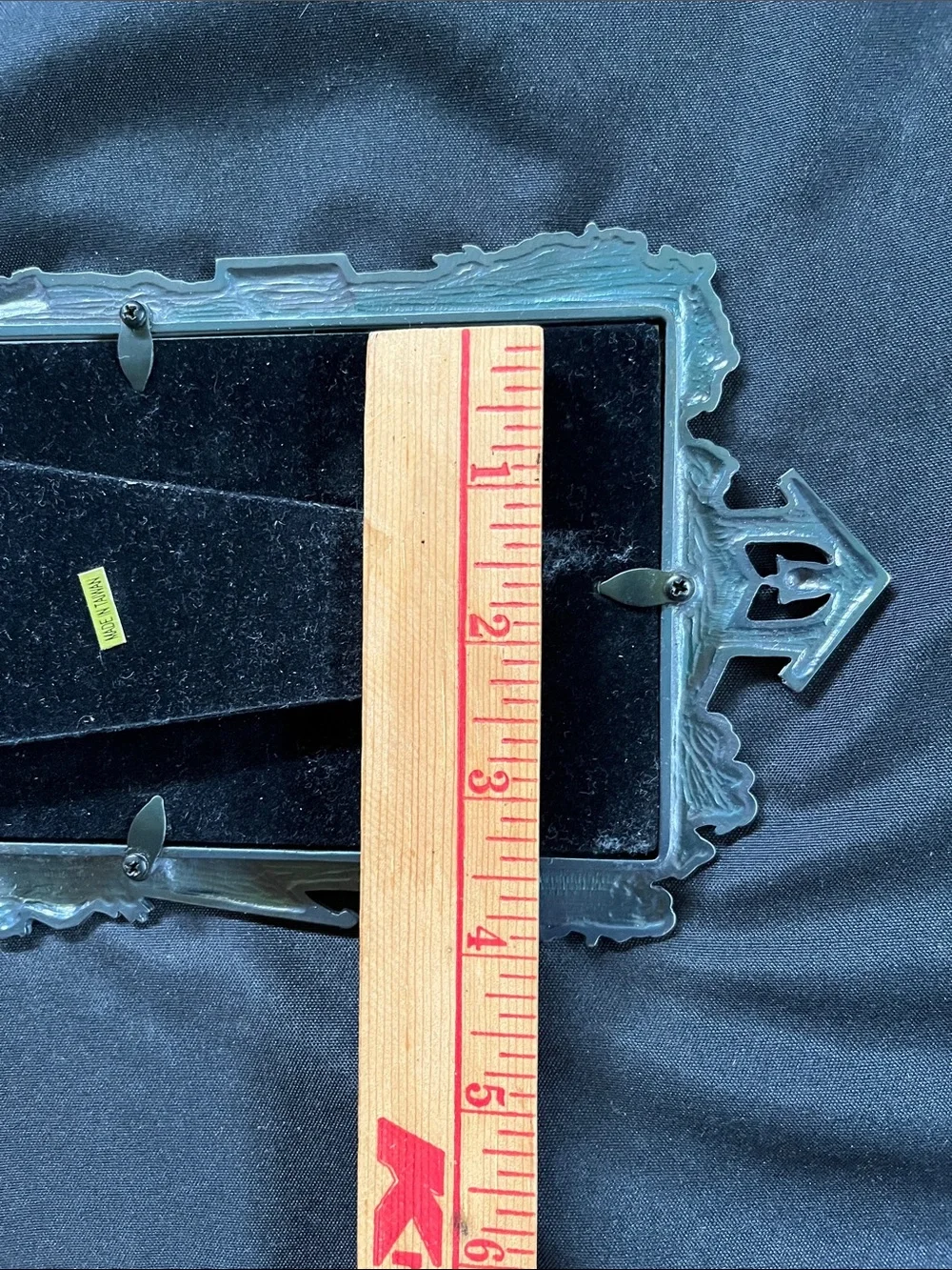 Dimensional SCHOOL HOUSE Picture Frame Tabletop Flag Globe Desk 3.5x5 Taiwan Vtg